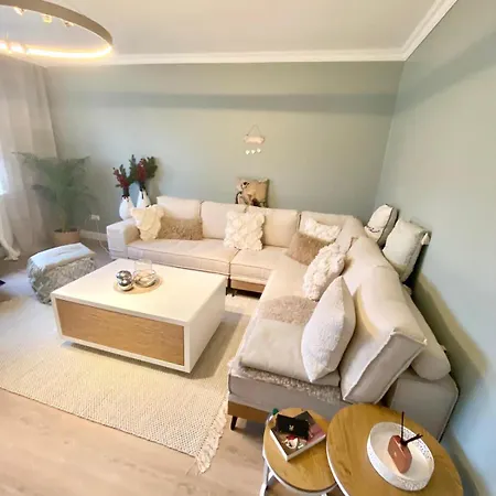 Ferienwohnung Koenigsberg 아파트 *